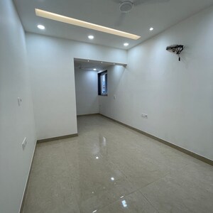 Room in 4 BHK Apartment at Kalkaji – for Sale