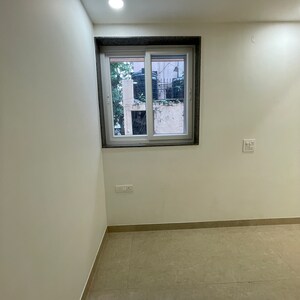 Room in 4 BHK Apartment at Kalkaji – for Sale