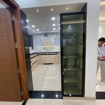 Furnished Amenities in 4 BHK Apartment at Kalkaji – for Sale