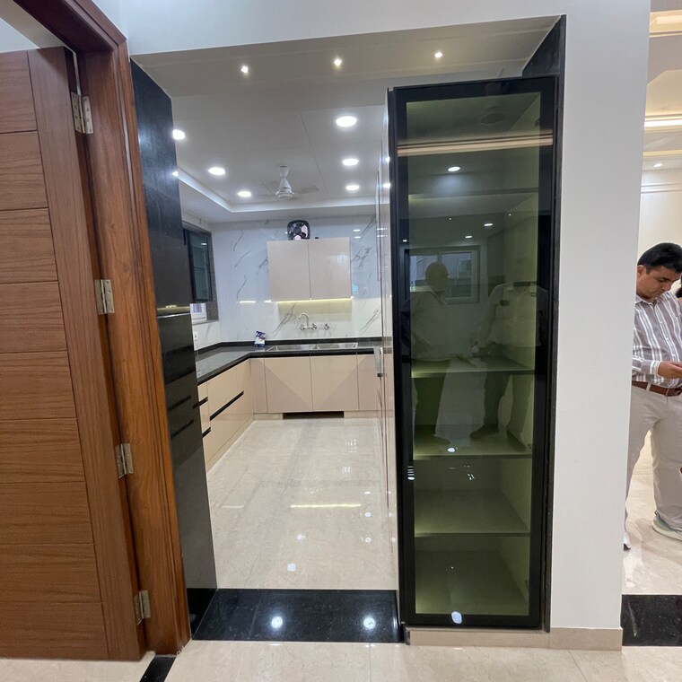 undefined, kalkaji 4 Bedroom 2200 Sq.Ft. Apartment In Kalkaji Delhi 9273038