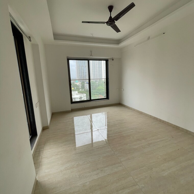Room, malad east 2 Bedroom 685 Sq.Ft. Apartment In Malad East Mumbai 9273049