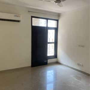 Room in 3 BHK Apartment at Maya Garden City, Nagla Road – for Sale