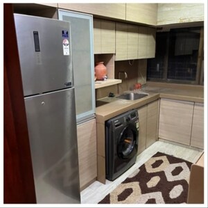 Master Bedroom in 3 BHK Apartment at Lokhandwala Complex, Andheri West – for Rent