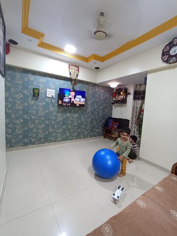 Bathroom in 1 BHK Apartment at Spring Leaf 6 CHS, Kandivali East – for Rent