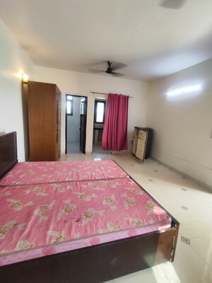 Bedroom in 1 RK Villa at RWA Apartments Sector 30, Sector 30 – for Rent