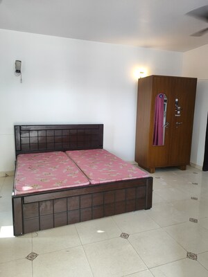 1 RK Villa For Rent in RWA Apartments Sector 30, Sector 30