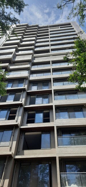 3 BHK Apartment For Rent in Khar West