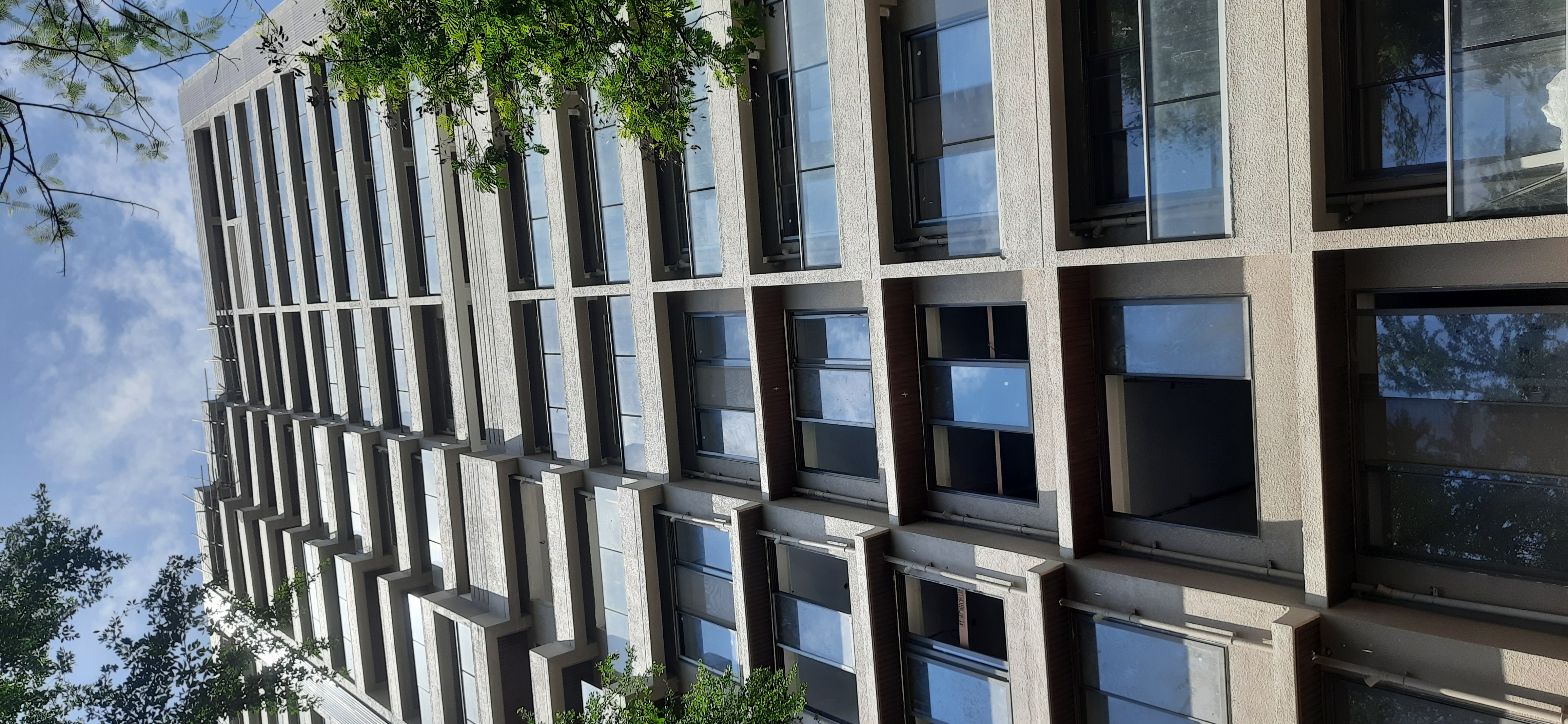 3 BHK + Servant Room Apartment For Rent in Brand Newbuilding