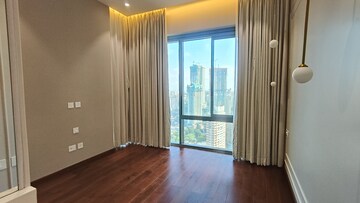 Master Bedroom in 2 BHK Apartment at Piramal Mahalaxmi, Mahalaxmi – for Rent