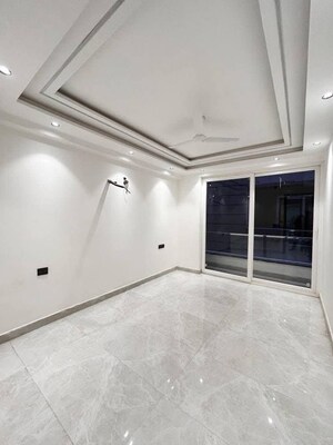 Room in 3 BHK Apartment at Freedom Fighters Enclave – for Rent