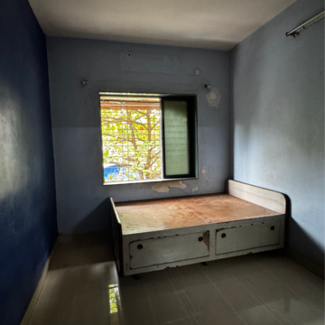 Bedroom in 2 BHK Apartment at Dombivli East – for Rent