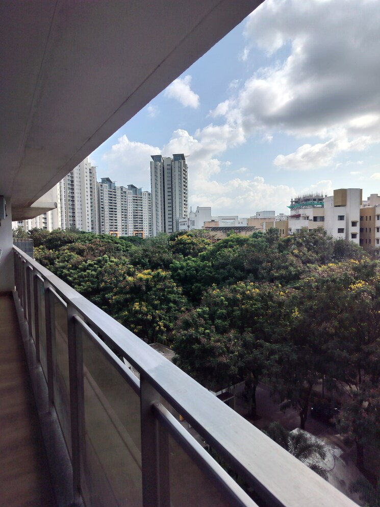 Balcony, amanora-gateway-towers 1 Bedroom 823 Sq.Ft. Apartment In Hadapsar Pune 9273250