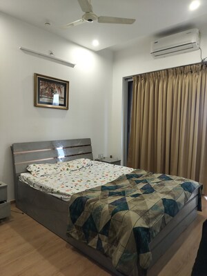 Bedroom in 1 BHK Apartment at Amanora Gateway Towers, Hadapsar – for Rent