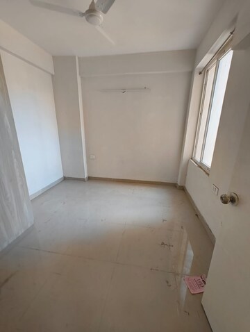 Room in 2 BHK Apartment at Shree Vardhman Green Court, Sector 90 – for Rent