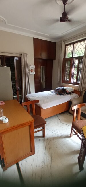 Room in 1.5 BHK Apartment at Adchini – for Rent