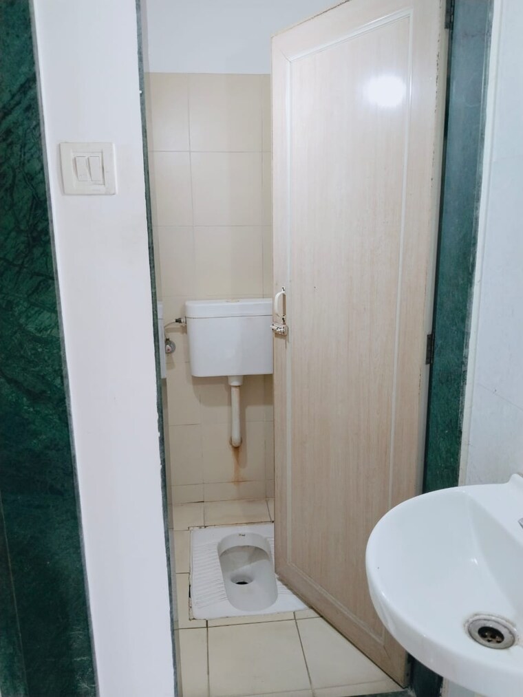 Bathroom, puraniks-city-reserva 1 Bedroom 411 Sq.Ft. Apartment In Ghodbunder Road Thane 9273317