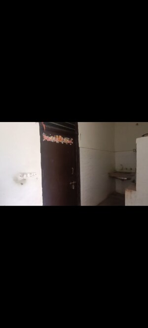 Room in 3 BHK Independent House at Sector 87 – for Sale