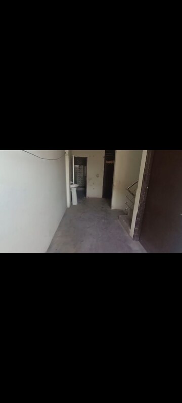 Room in 3 BHK Independent House at Sector 87 – for Sale
