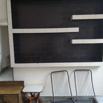 Furnished Amenities in 1.5 BHK Builder Floor at Lajpat Nagar ii – for Rent