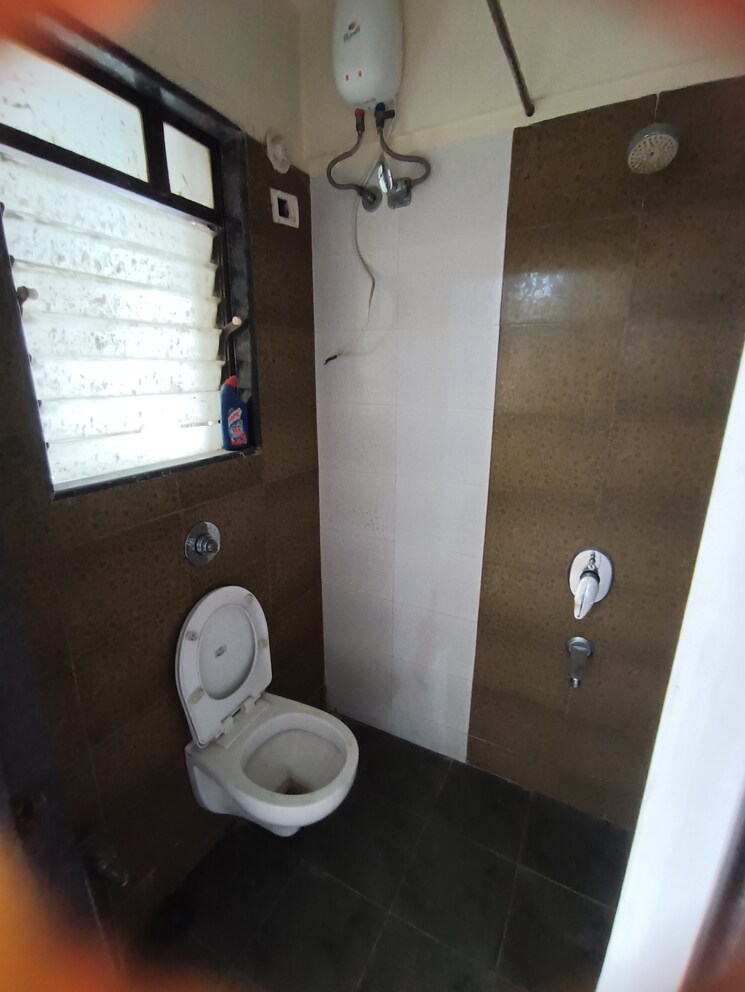 Bathroom, bliss-niketan 1 Bedroom 650 Sq.Ft. Apartment In Malad West Mumbai 9273358