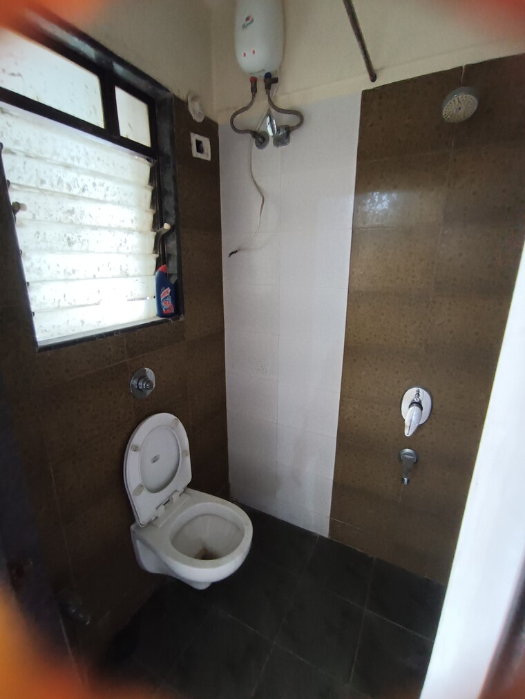 Bathroom, bliss-niketan 1 Bedroom 650 Sq.Ft. Apartment In Malad West Mumbai 9273358