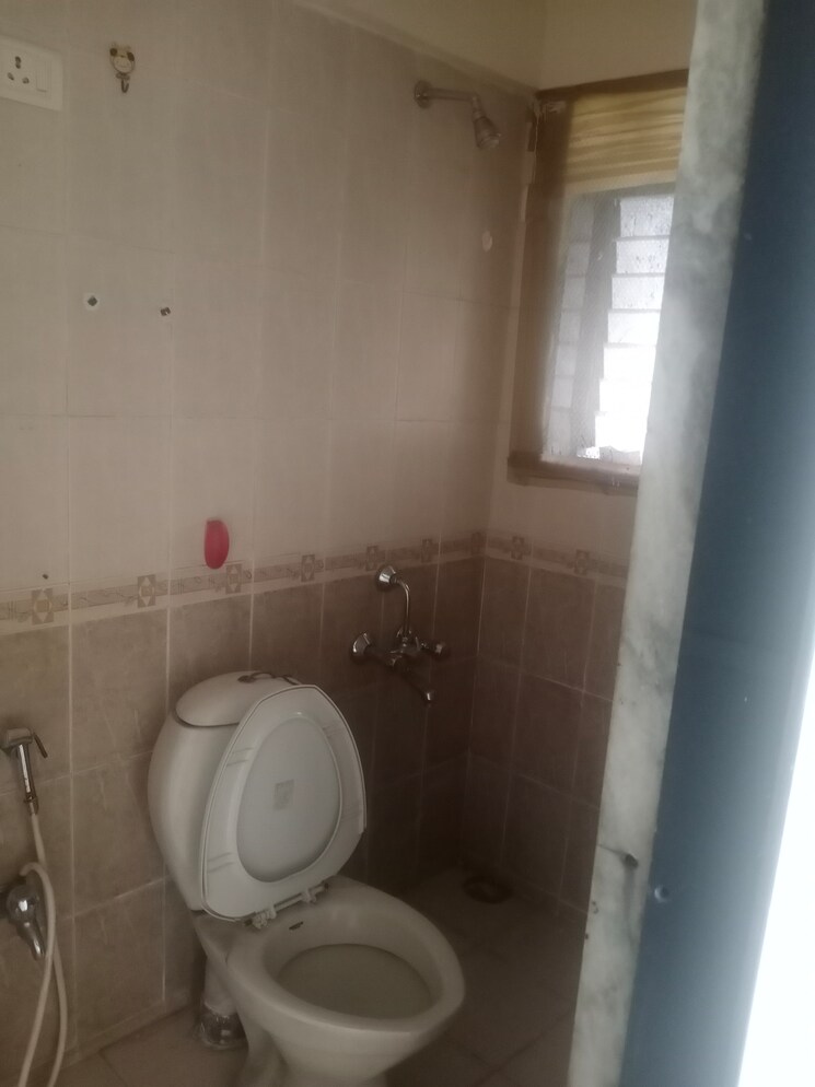 Bathroom, the-hard-rock 3 Bedroom 1500 Sq.Ft. Apartment In Kharghar Navi Mumbai 9273385