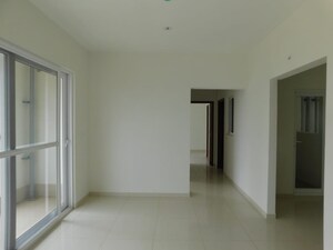 Room in 2 BHK Apartment at Godrej Park Retreat, Sarjapur Road – for Rent