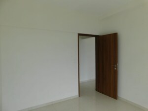 Room in 2 BHK Apartment at Godrej Park Retreat, Sarjapur Road – for Rent