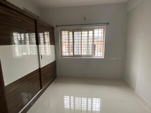 Room in 2 BHK Apartment at AHP Woods, Whitefield – for Rent