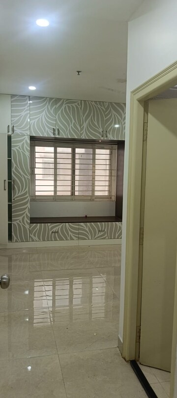 Room in 3 BHK Apartment at Kondapur – for Rent