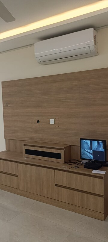 Furnished Amenities in 3 BHK Apartment at Kondapur – for Rent