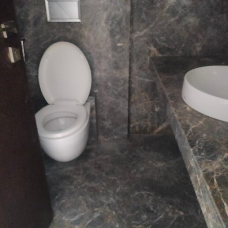 Bathroom, bharat-skyvistas 3 Bedroom 2285 Sq.Ft. Apartment In Andheri West Mumbai 9273648