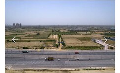 Plot For Sale in Vatika Express City Plots