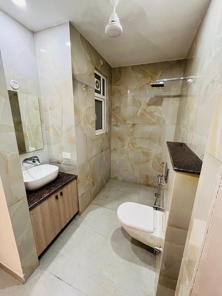 Bathroom, anant-raj-ashok-estate 3 Bedroom 1485 Sq.Ft. Apartment In Sector 63a Gurgaon 9273677