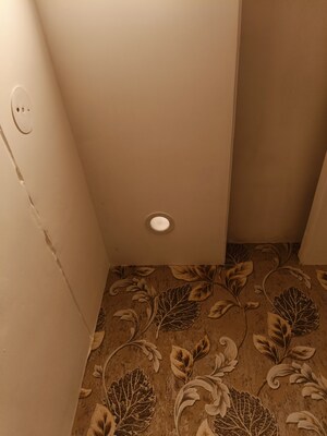 Furnished Amenities in 4 BHK Apartment at Pir Machalla – for Rent