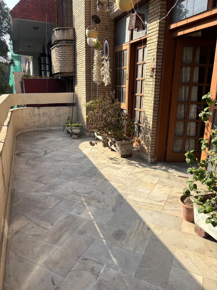 Balcony, dhoran-rajpur-enclave 2 Bedroom 800 Sq.Ft. Apartment In Govind Vihar Dehradun 9273698