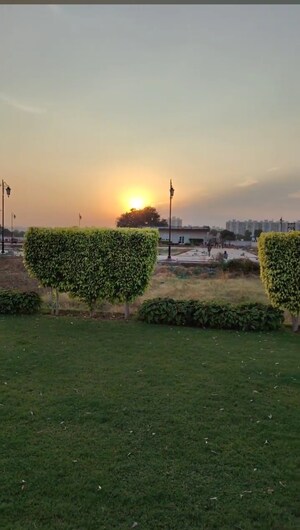  Plot – Garden View at Meffier Golden Park, Sohna Sector 4 - for Sale