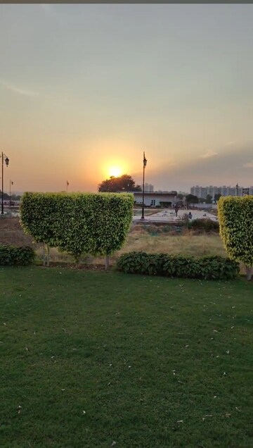  Plot – Garden View at Meffier Golden Park, Sohna Sector 4 - for Sale