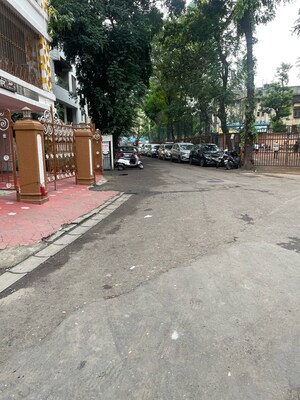 Parking in 2 BHK Apartment at Dadar West – for Rent