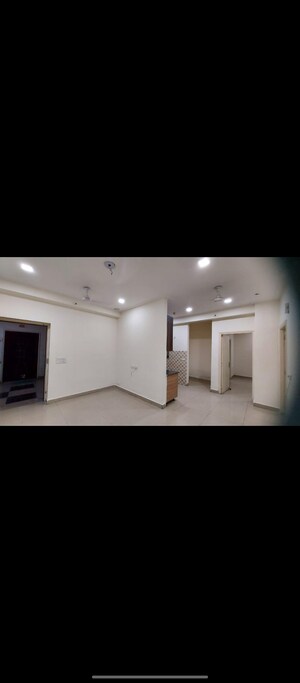 Team Area in 2 BHK Apartment at Gaur City 2 - 12th Avenue, Sector 16c Greater Noida – for Sale