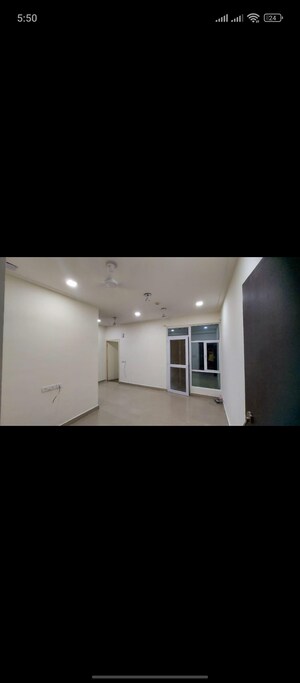 Room in 2 BHK Apartment at Gaur City 2 - 12th Avenue, Sector 16c Greater Noida – for Sale