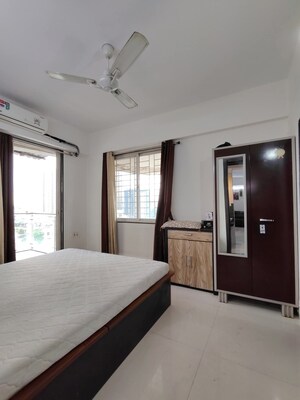 Room in 2 BHK Apartment at Jhamtani Ace Almighty Phase I, Wakad – for Rent