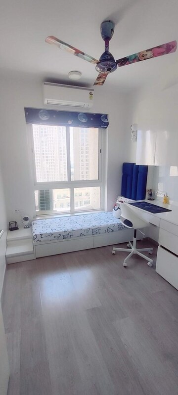 Team Area in 2 BHK Apartment at Hiranandani Astra, Ghodbunder Road – for Rent