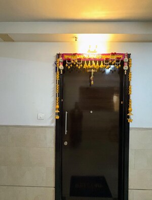 Furnished Amenities in 2 BHK Apartment at Hiranandani Astra, Ghodbunder Road – for Rent