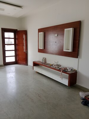 2.5 BHK Builder Floor For Rent in Sector 18