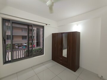 Room in 2 BHK Apartment at Arvind Skylands, Jakkuru – for Rent