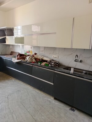 Kitchen in 2.5 BHK Builder Floor at Sector 18 – for Rent