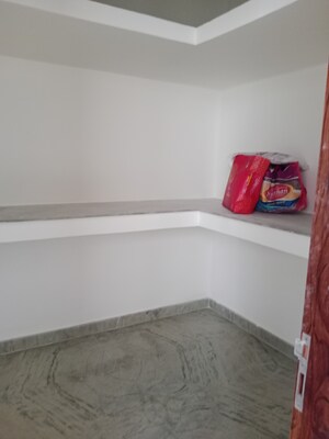 Room in 2.5 BHK Builder Floor at Sector 18 – for Rent