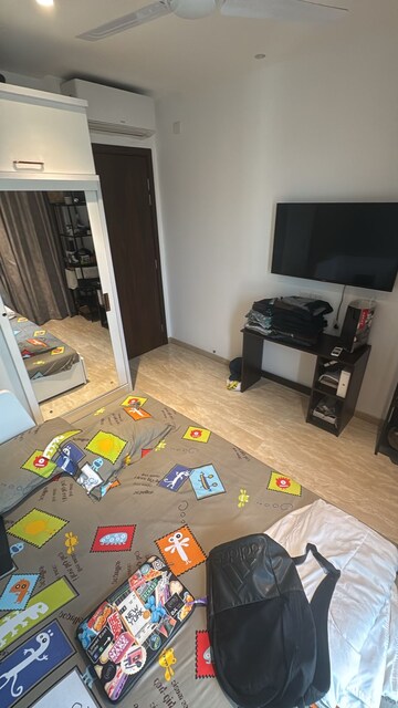 Bedroom in 2 BHK Apartment at Hiranandani Castle Rock, Powai – for Rent