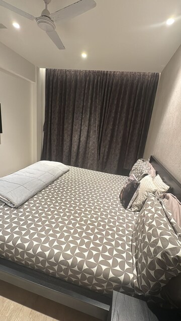 Bedroom in 2 BHK Apartment at Hiranandani Castle Rock, Powai – for Rent